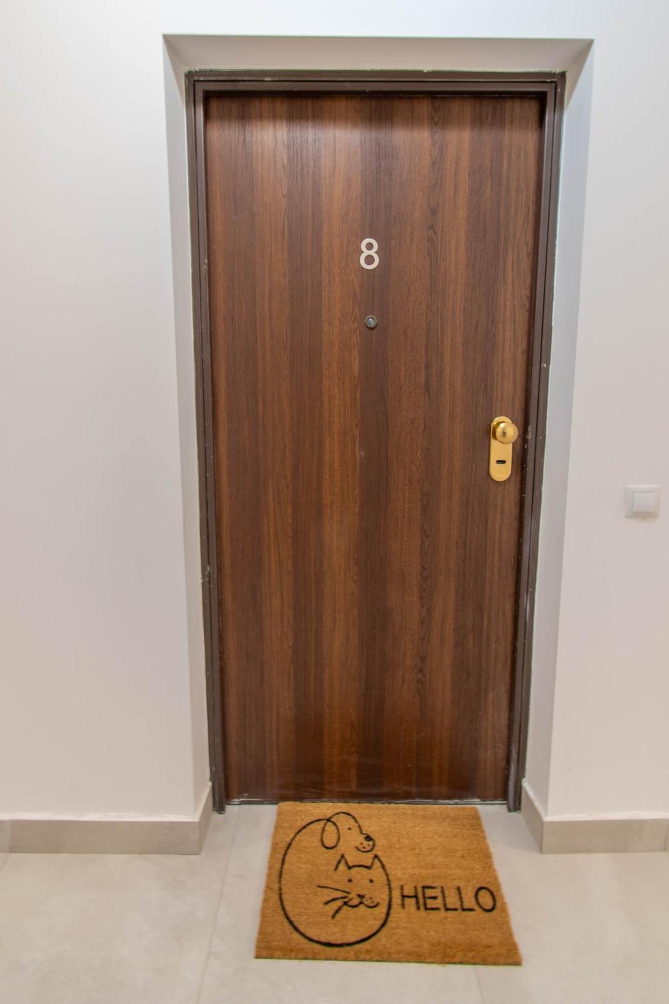 Alice Apartment *